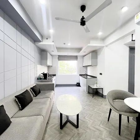 Bedchambers Serviced Apartments - Cyber City Gurgaon Exterior photo