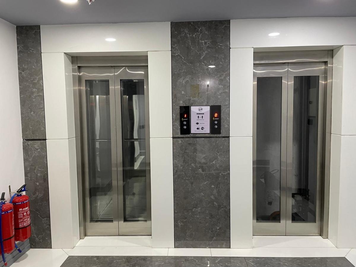Bedchambers Serviced - Cyber Apartment Gurgaon