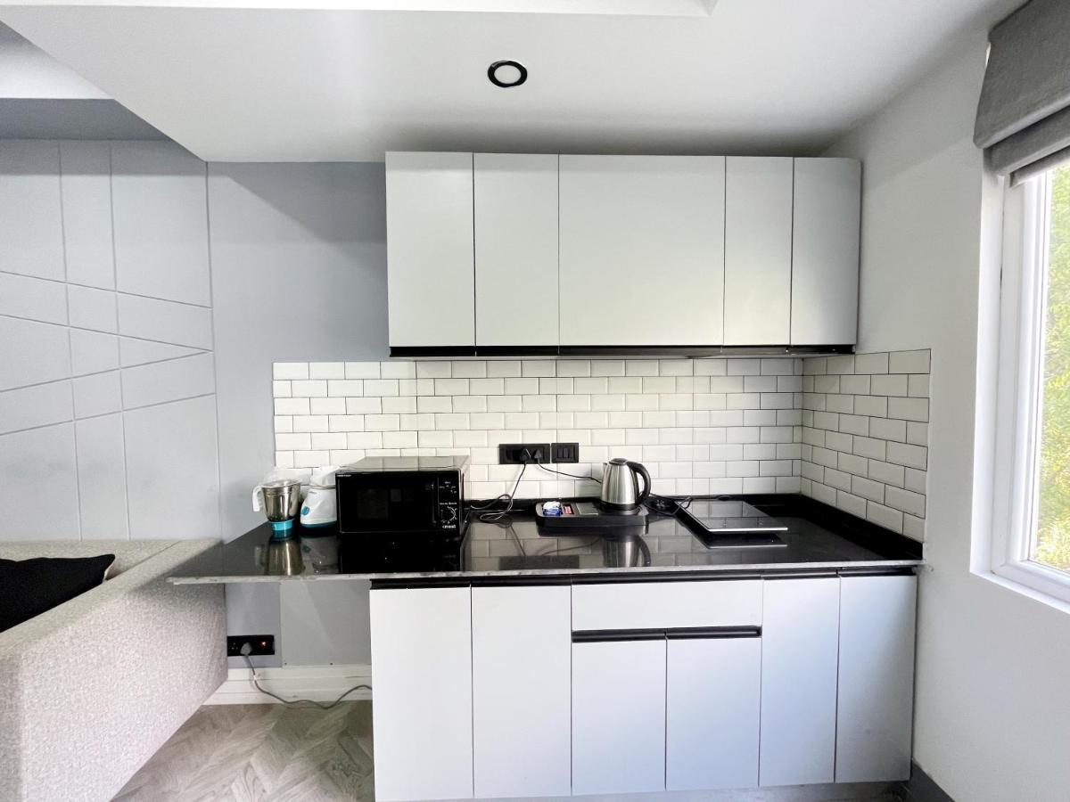 Bedchambers Serviced - Cyber * Gurgaon